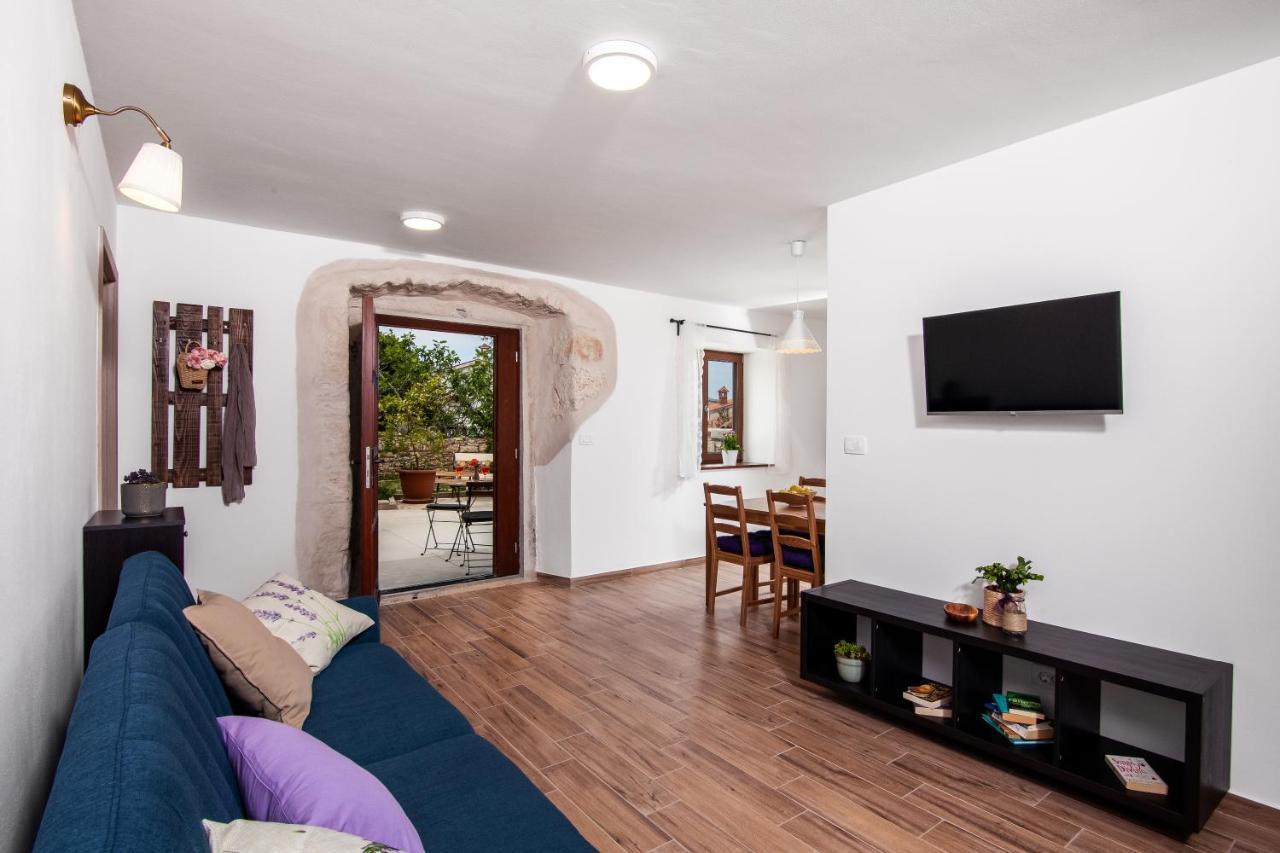 Apartments Tiny Garden Μεντουλίν Εξωτερικό φωτογραφία