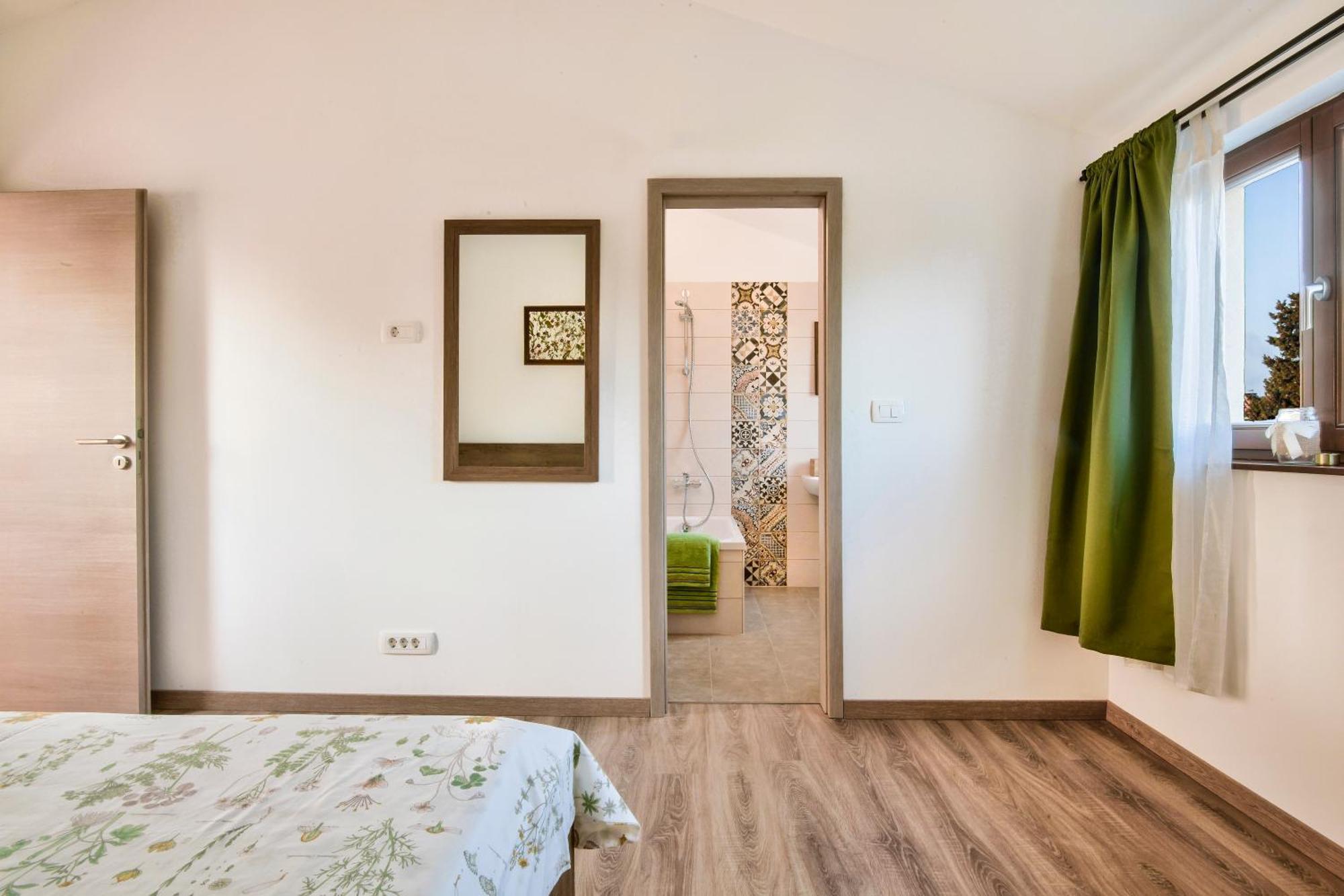 Apartments Tiny Garden Μεντουλίν Εξωτερικό φωτογραφία