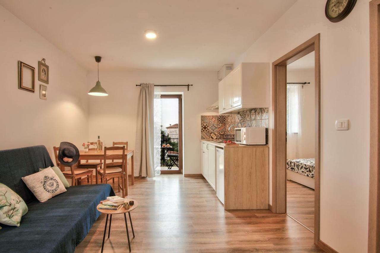 Apartments Tiny Garden Μεντουλίν Εξωτερικό φωτογραφία
