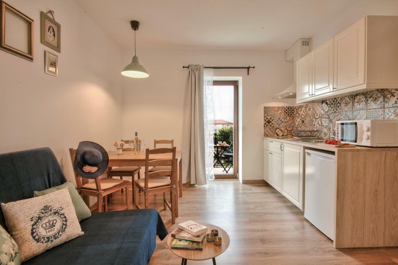 Apartments Tiny Garden Μεντουλίν Εξωτερικό φωτογραφία