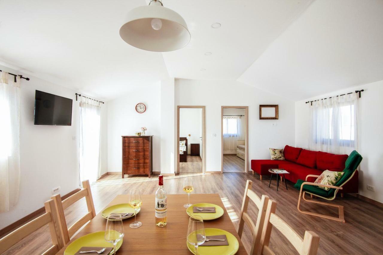 Apartments Tiny Garden Μεντουλίν Εξωτερικό φωτογραφία